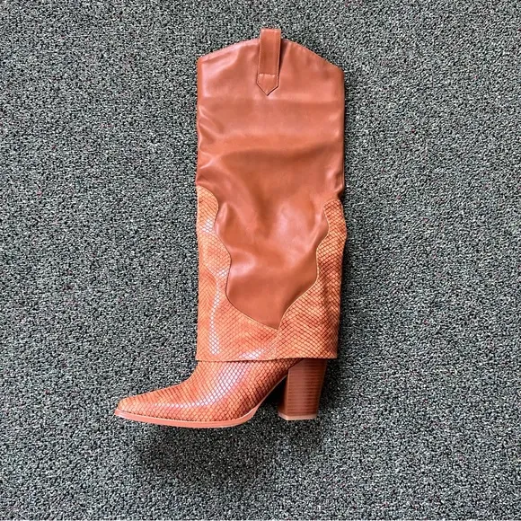 NWT Brown Tan Fold Over Snake Print Knee-High Western Cowgirl Heeled Boots Sz 7