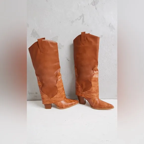 NWT Brown Tan Fold Over Snake Print Knee-High Western Cowgirl Heeled Boots Sz 7