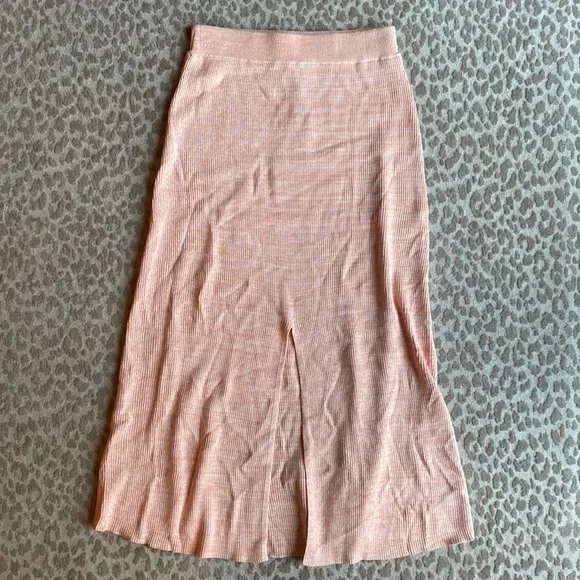 NWT Ena Pelly Sloan Knit Midi Skirt in Peach Melange, size 6
