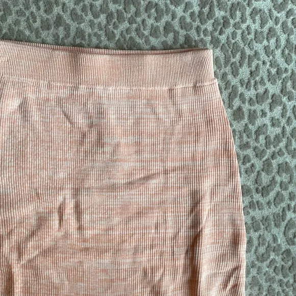 NWT Ena Pelly Sloan Knit Midi Skirt in Peach Melange, size 6