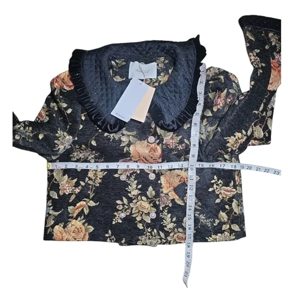 NWT Gorgeous Floral Tapestry Cropped Blazer With Peter Pan Collar Size M