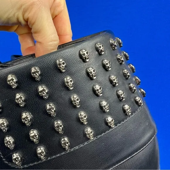 NWT |•HOT TOPIC•| Metal Heel Silver Studs Lace Up Rockstar Ankle Boots Size 9