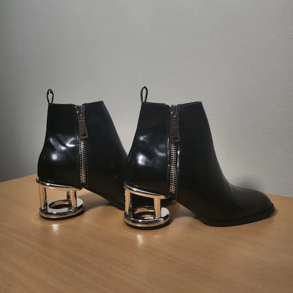 NWT Jeffery Campbell Boone Caged Booties Faux Leather Stargirl Heel US 6