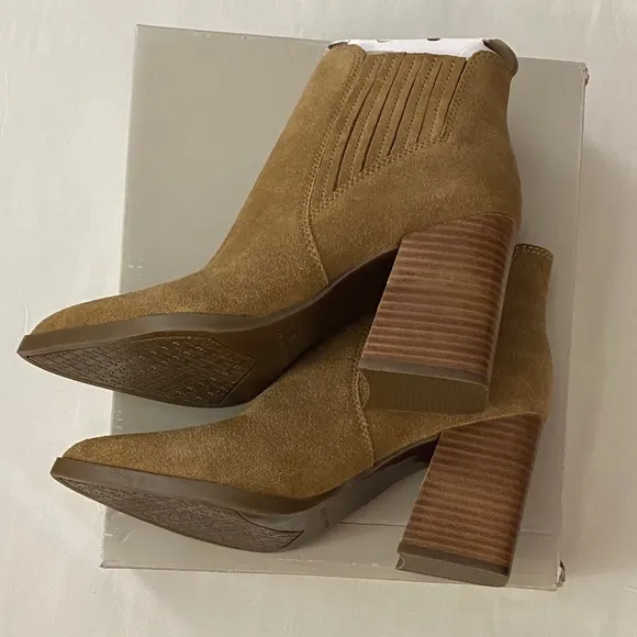 NWT MARC FISHER ELLARD WOMENS LEATHER HEELS ANKLE BOOTS - SIZE 7M