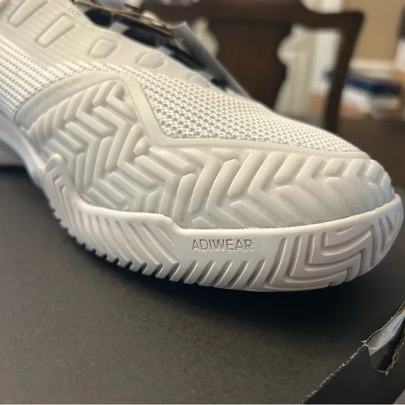 NWT Mens Adidas Barricade 13 M White and Black Tennis Shoes size (12)