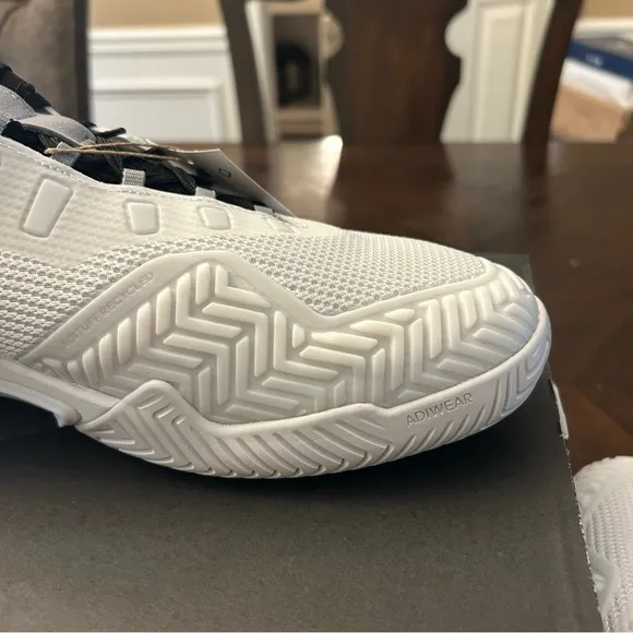 NWT Mens Adidas Barricade 13 M White and Black Tennis Shoes size (12)