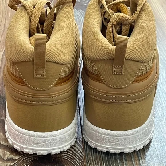 NWT Nike 9.5 Court Vision Men's Tan High-Top Sneakers