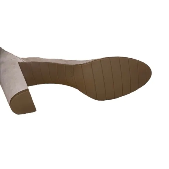 NWT Reaction by Kenneth Cole Heels Lolita Nude Sandals size 8.5