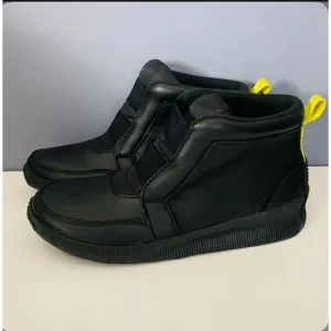 NWT Sorel Black Leather Out 'N About Plus Mid Boot Size 9 1/2