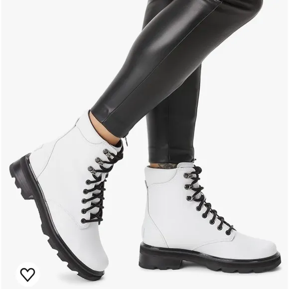 NWT, SOREL Lennox Lace Up Waterproof Boots