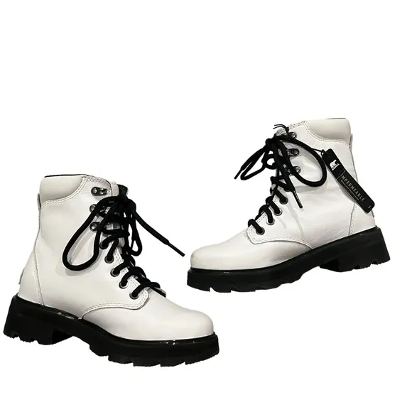 NWT, SOREL Lennox Lace Up Waterproof Boots