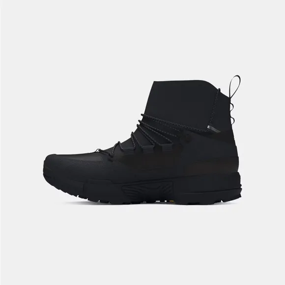 NWT Under Armour Charged Loadout Trek waterproof boots/sneakers