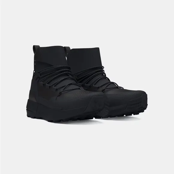 NWT Under Armour Charged Loadout Trek waterproof boots/sneakers