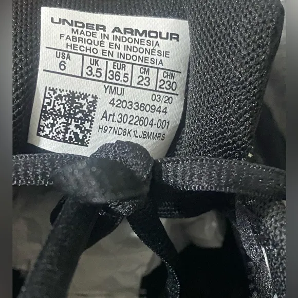 NWT Under Armour Women's Black Running Shoes