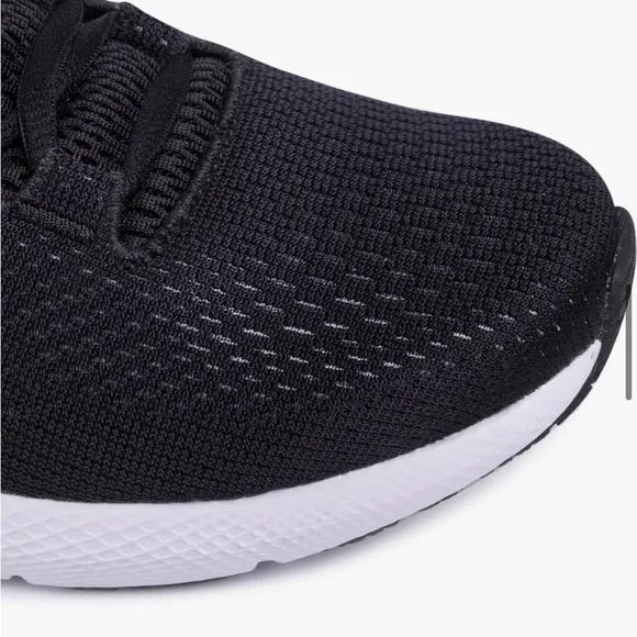 NWT Under Armour Women's Black Running Shoes