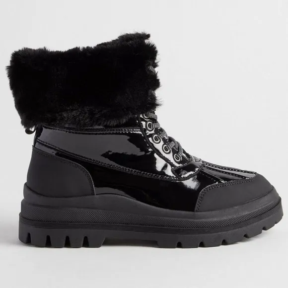 Olivia Miller Women's Fashion Boots Black Shiny Faux Leather &amp; Sherpa 6.5