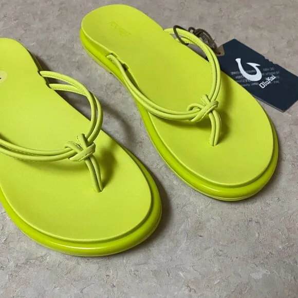OluKai 'Aka Women’s Sandals Slippers Flip-Flops Citron Size 9 NEW Beach Comfort