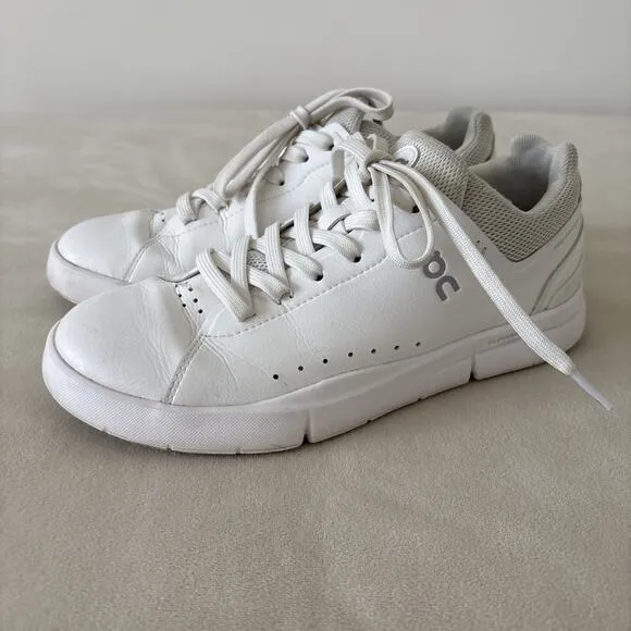 On the Roger Advantage Women's Size 7.5 White/Rosehip Running Shoes Walk Skate