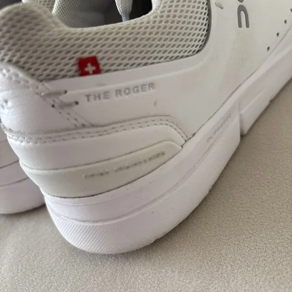 On the Roger Advantage Women's Size 7.5 White/Rosehip Running Shoes Walk Skate