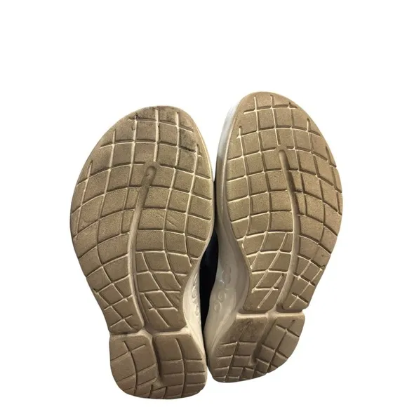 OoFos Oomg eeZee Black Slip-on Shoes Women's Size 7 Comfort‎ Casual Summer