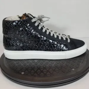 P448 F9 Star Black skate shoes reptile embossed Women's Size 9US / 39 EU