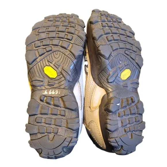 Patagonia Women's Llama Brown Vibram Sole Hiking Shoes