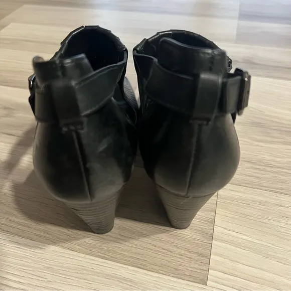 Paul Green Womens Collen Black Suede Open Toe Booties Size US 9 Ankle Buckle