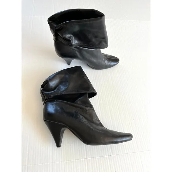 Pazzo Size 8.5 Leather Black Boots Folded Point Toe Pull On Heel