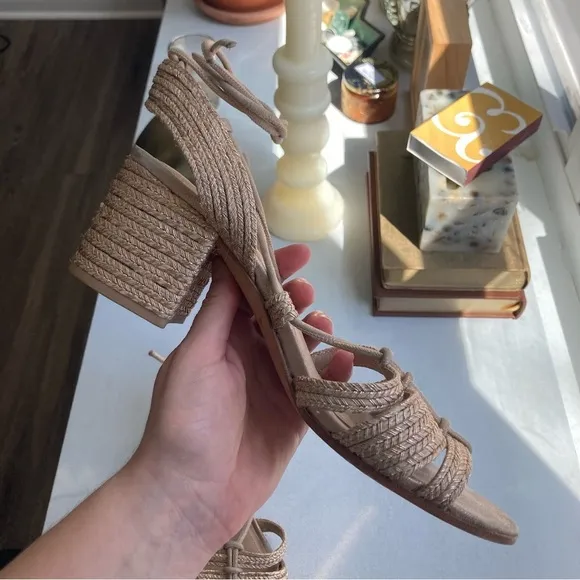 Pour La Victoire Sandals