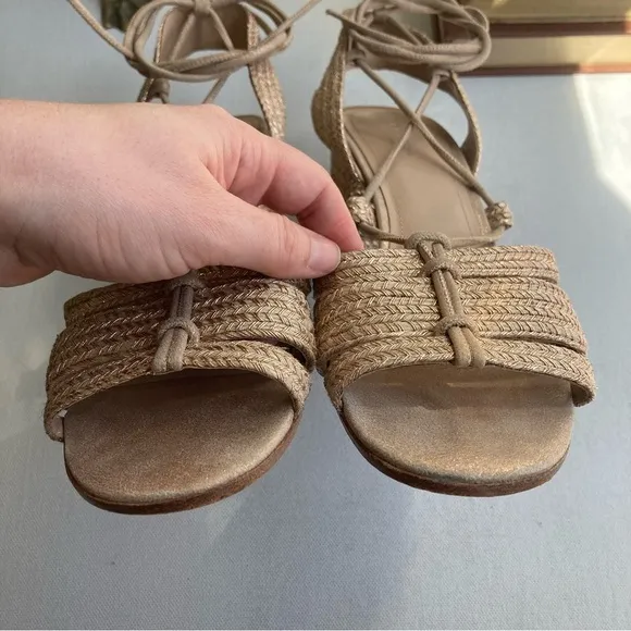 Pour La Victoire Sandals