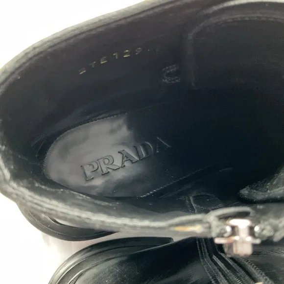 Prada 2TE129 Black Leather Half-Boot Men’s Size 8 US.