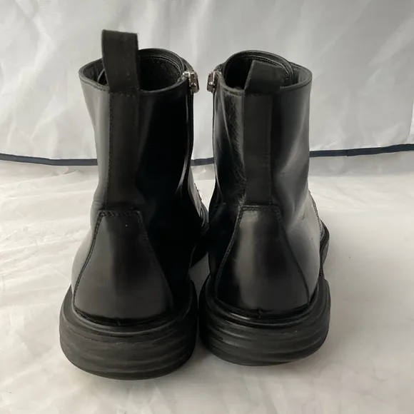Prada 2TE129 Black Leather Half-Boot Men’s Size 8 US.