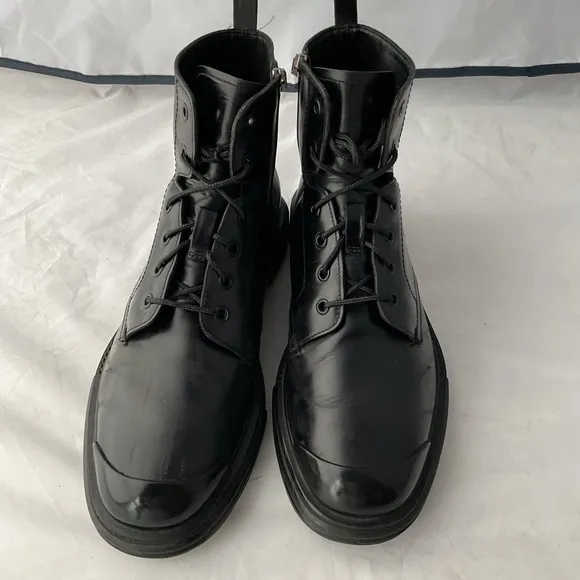 Prada 2TE129 Black Leather Half-Boot Men’s Size 8 US.