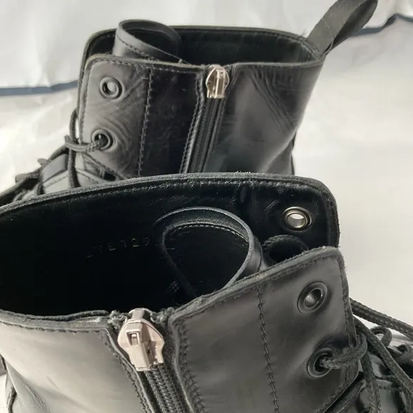 Prada 2TE129 Black Leather Half-Boot Men’s Size 8 US.
