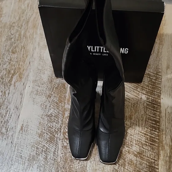 PrettyLittleThing Silver and Black Heeled Boots with Smooth Vamp