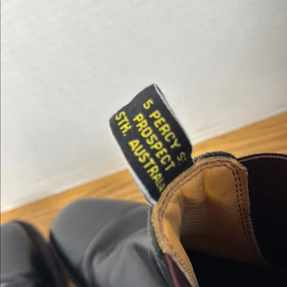 R. M. WILLIAMS Men's Black Leather Chelsea Boots Made in Australia Size 10.5