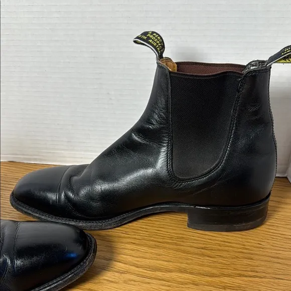 R. M. WILLIAMS Men's Black Leather Chelsea Boots Made in Australia Size 10.5