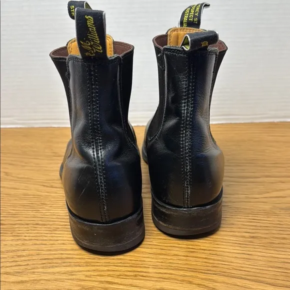 R. M. WILLIAMS Men's Black Leather Chelsea Boots Made in Australia Size 10.5