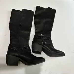 R2 Nova black boots - women’s size 7 1/2