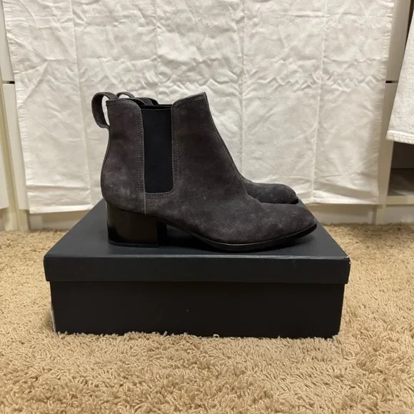 Rag &amp; Bone Gray Suede Chelsea Boots NIB 39 EU / 9 US