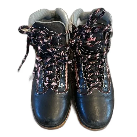 RARE Timberland Black/Pink Hearts Waterproof Leather Boots Size 8 EUC