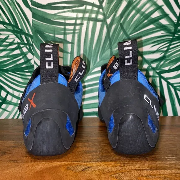 RAVE Climb X Black/Blue Suede Rock Climbing Shoes Men’s 9