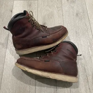 Red Wing 405 Waterproof Moc Soft Toe Traction Tred Work Boots Men's size 11.5