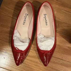 Repetto BRIGITTE POINTY TOE BALLERINAS 38 Flamme