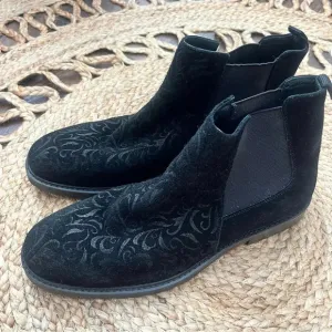 ROBERT GRAHAM  WOODMAN BOOTS   BLACK FLORAL SUEDE 9.5