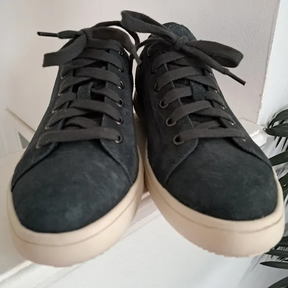 Rockport Men's Suede Lace Up Sneakers Navy Blue Comfort Shoes CG8465 Size 8M