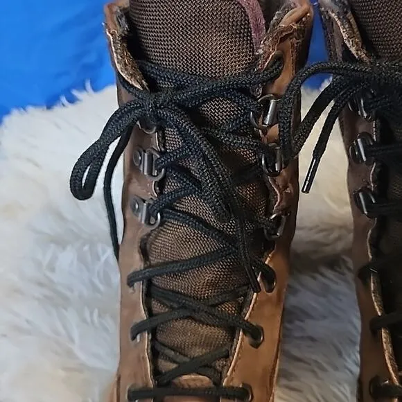 ROCKY OIL RESISTANT  MADE IN GOOD OLD☆USA☆LEATHER☆ CANVAS☆WOMANS 8