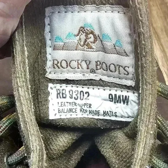 Rocky Work Boots Mens Size 9 RB 9302 Brown Suede Thinsulate Lined Construction