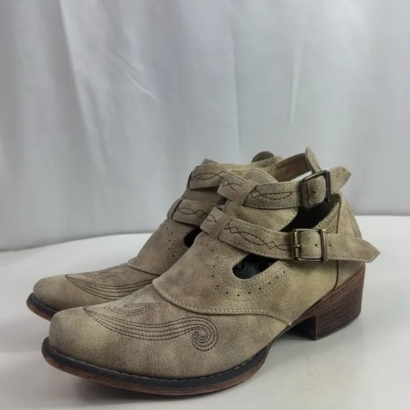 Roper Willa Fashion Beige Buckle Snip Toe Women's Ankle Boots