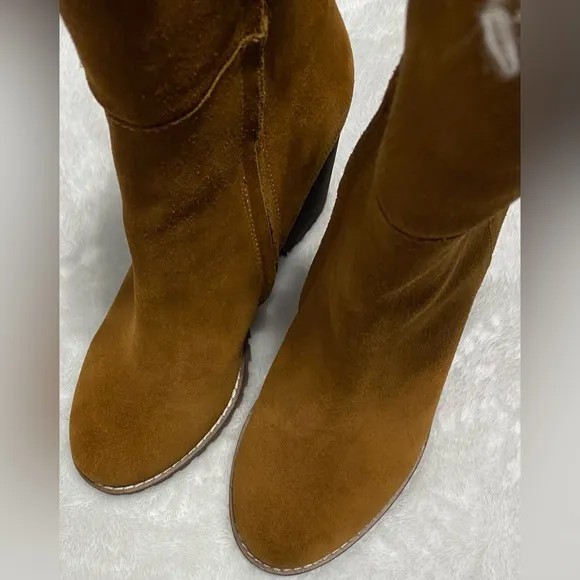 SAKS FIFTH AVENUE BOOTS 6M
